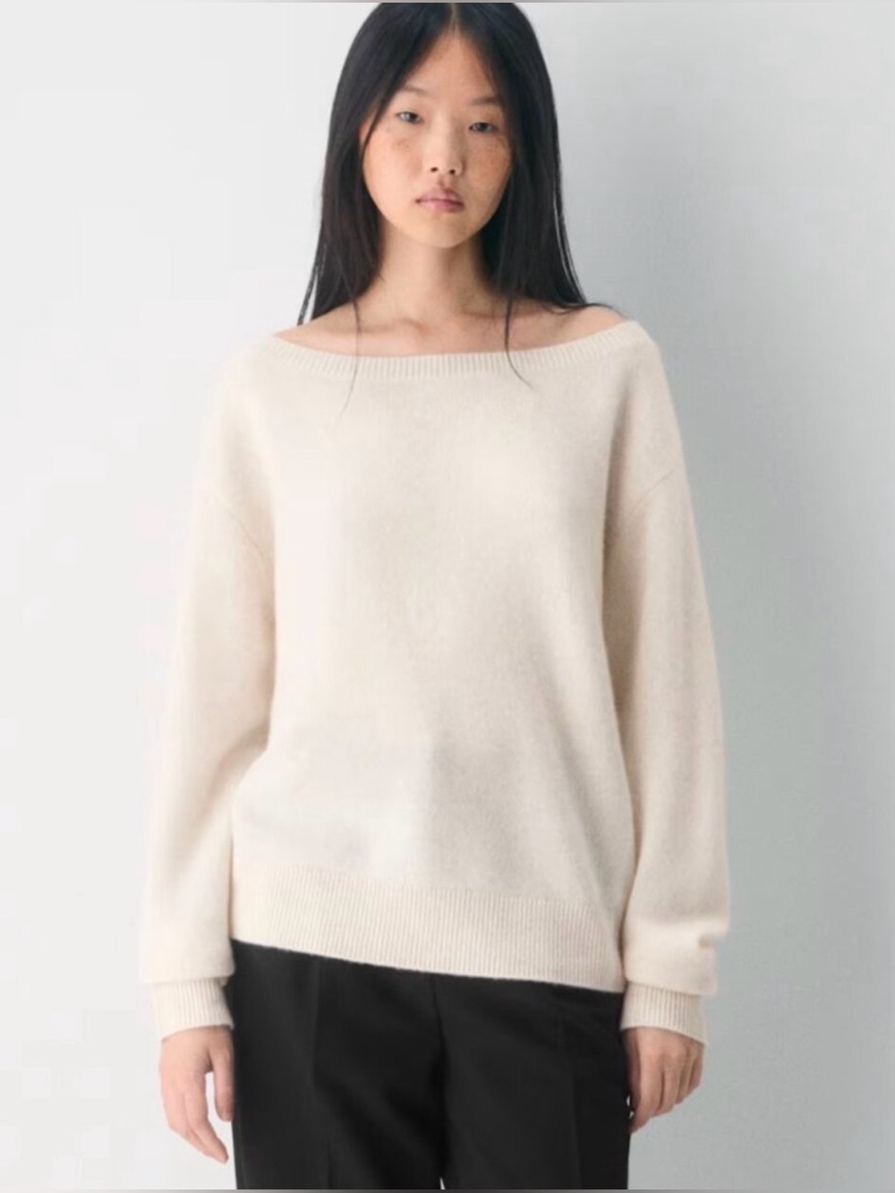 Aritzia Essential Cashmere Nuance Sweater